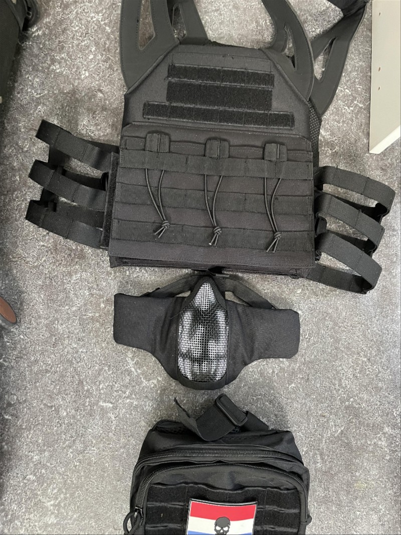 Image 1 for Plate carrier+Mask+fanny pack