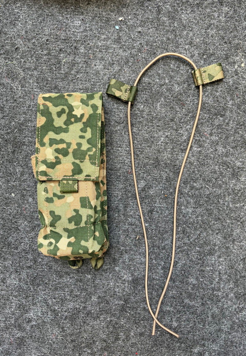 Afbeelding 1 van MOLLE NFP multitone double m4 mag pouch