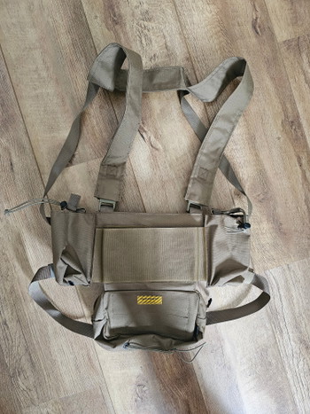 Imagen 2 de Emersongear Micro-chest rig MK3 // Coyote Brown