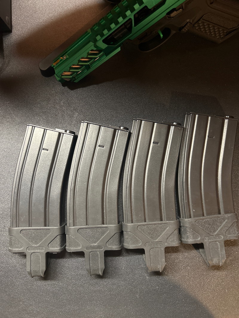 Afbeelding 1 van 4 chargeurs bbs