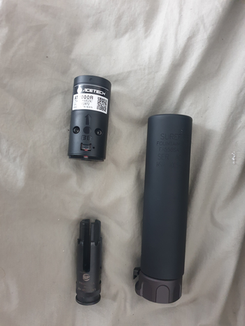 Afbeelding 4 van Angry gun, SureFire 5.56 socom dummy supressor + tracer unit