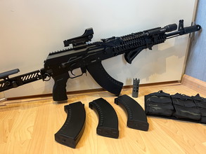 Bild für CYMA CM113 AK47/AKM Tactical AEG + accessories