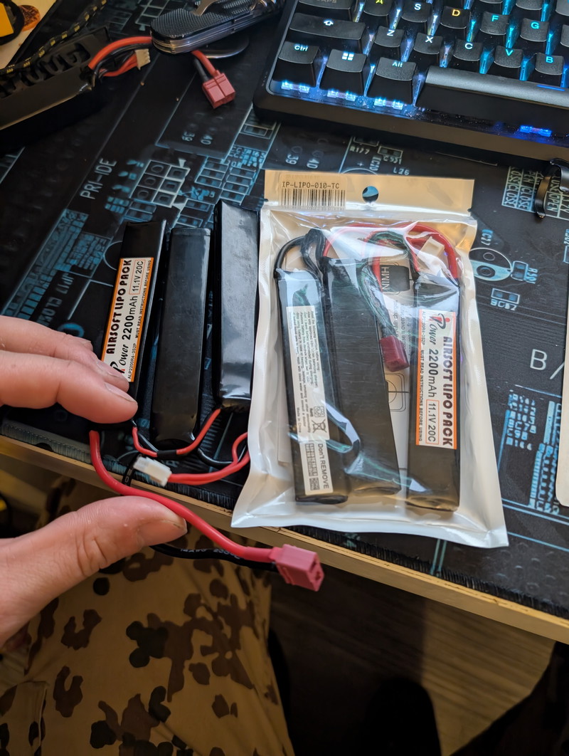 Image 1 pour IPower 11.1v 2200mah nunchuck LiPo (T-Deans)