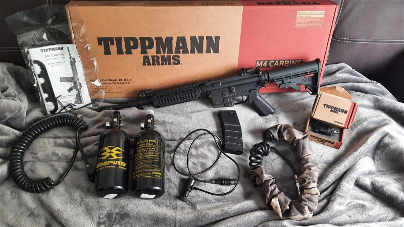 Afbeelding 1 van Tippmann M4 Carbine HPA met toebehoren