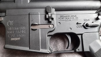 Afbeelding 2 van Tippmann M4 Carbine HPA met toebehoren