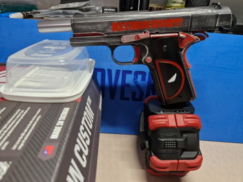 Image 2 for AW Custom Deadpool 1911 inclusief drummag