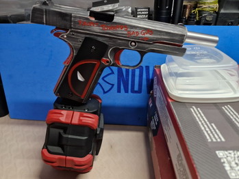 Image 3 for AW Custom Deadpool 1911 inclusief drummag