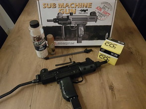 Afbeelding van KWC MINI SUB-MACHINE CO2 UZI