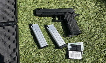 Afbeelding van Novritsch SSP-5 + 2x mag + cowcow rainbow hamer