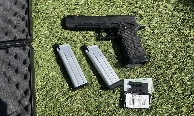 Imagen 1 de Novritsch SSP-5 + 2x mag + cowcow rainbow hamer