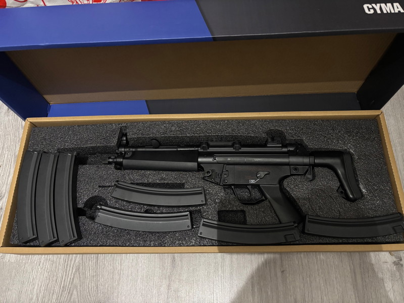 Image 1 for Cyma mp5 body