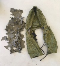 Image pour Assault ghillie with laser cut leaves