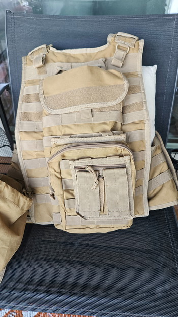 Afbeelding 2 van Invadergear multivest tan