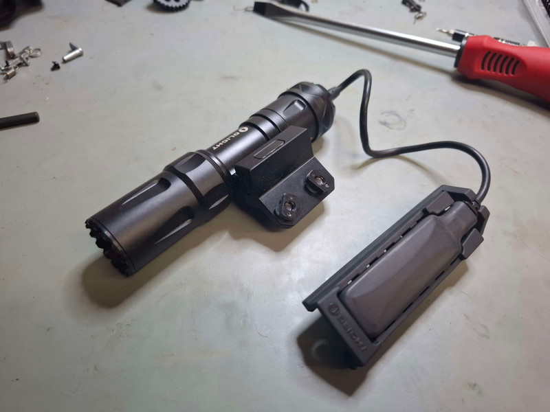 Image 1 for Olight Odin Mini - NEAR MINT