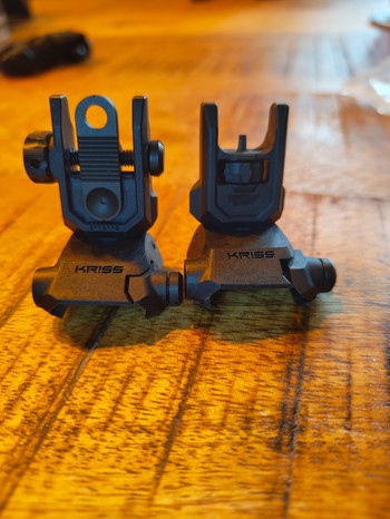 Afbeelding 2 van Kriss flip up sights