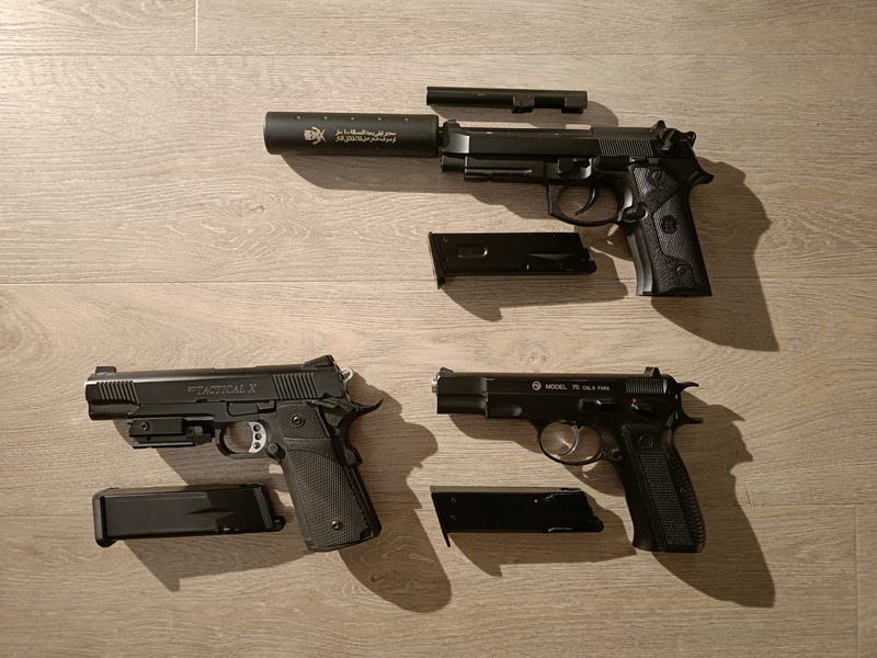 Afbeelding 1 van ASG 1911 Tactical, ASG cz75 en een KWA M9 Baretta