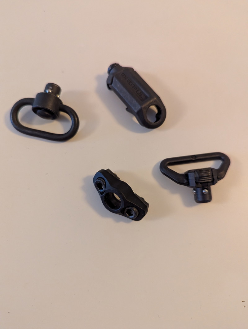 Imagen 1 de Originele Magpull sling swivels en handguards/grips
