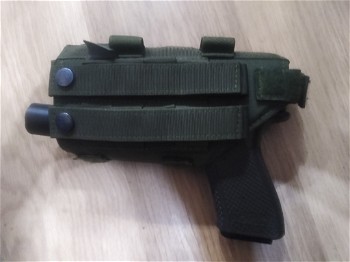 Image 3 for OneTigris universele aanpasbare rechtshandige pistol holster voor pistolen met weapon lights olive drab