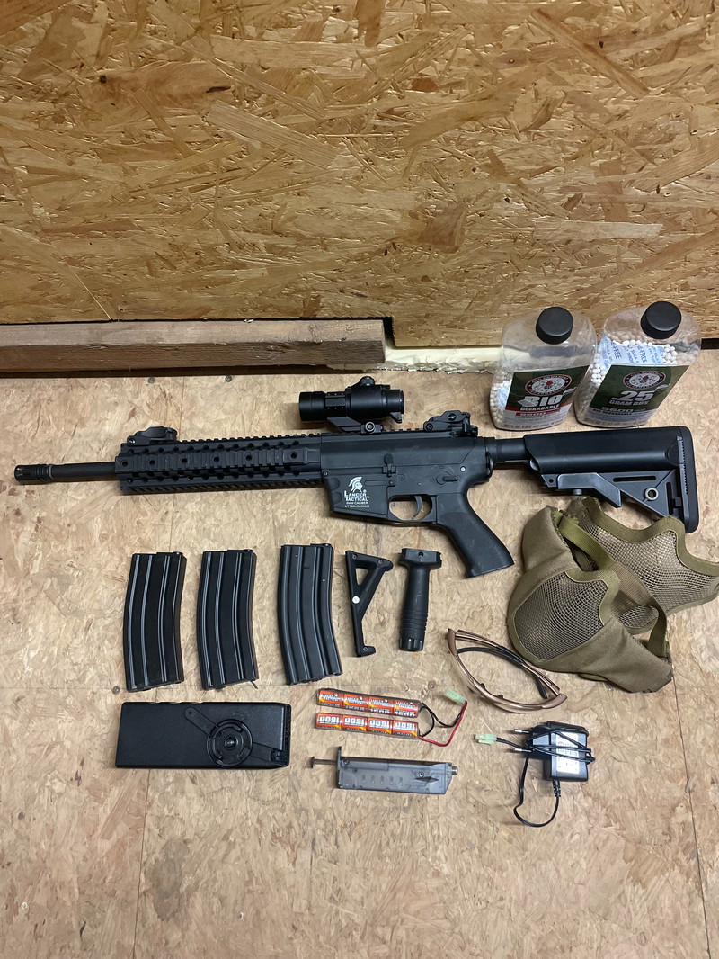 Afbeelding 1 van Lancer Tactical 12 GEN2 M4