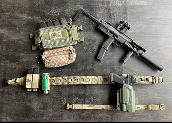 Imagen 3 de Glock 17 Gen 5 French Edition + belt setup