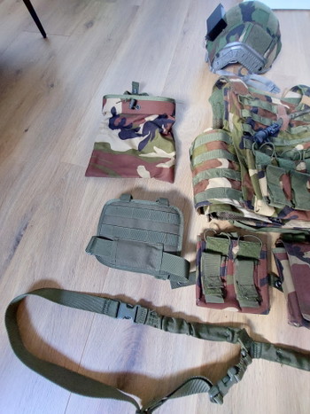 Image 3 for Tactical vest, fast helmet, accessoires