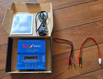 Image 2 for IMAX B6AC lader