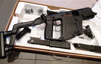 Image 2 for KWA Kriss Vector GBBR + Accessories