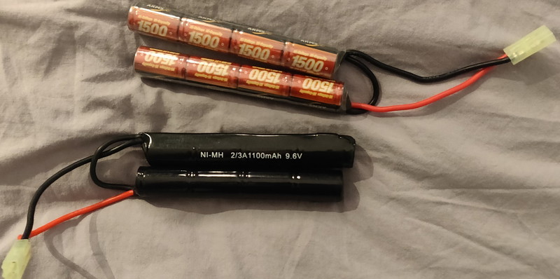 Image 1 for Ni-MH 1100 & 1500mAh 9.6v nunchuck accu's