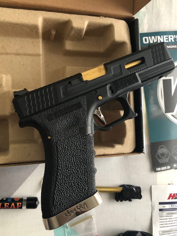 Imagen 2 de WE G-Force Glock 17 + kit Maple Leaf