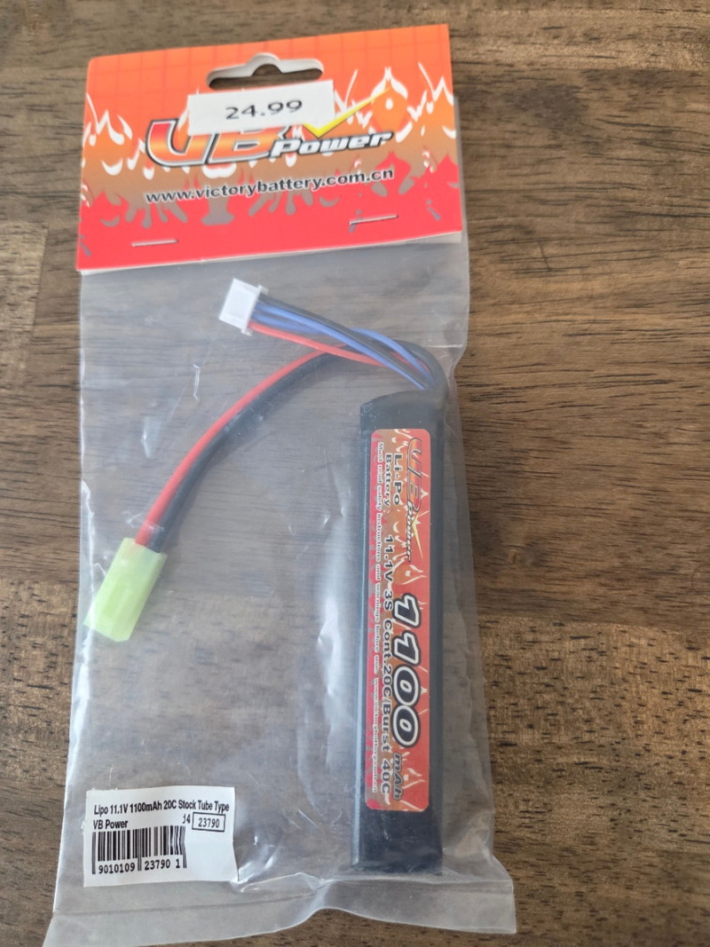 Afbeelding 1 van VB Power Lipo 11.1V 1100mAh 20C Stock Tube Type Tamiya