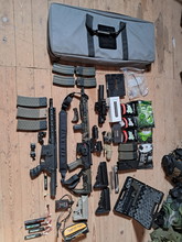 Bild für Airsoft starter set met upgrades (Specna Arms M4 + SSP18 + accessoires)