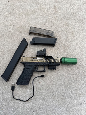 Image 3 for WE Glock 17 gold