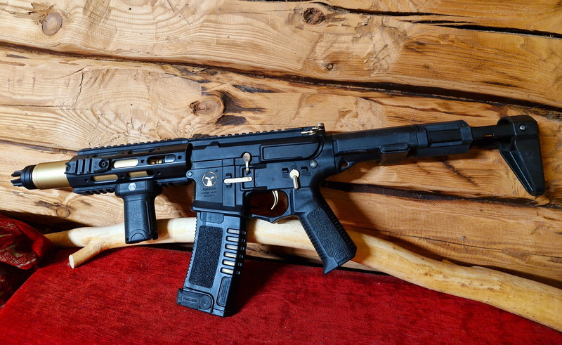 Imagen 1 de Amoeba Honey Badger AEG