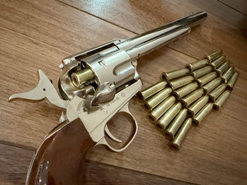 Bild 2 für Colt Single Action Army met holster en 24 kogels