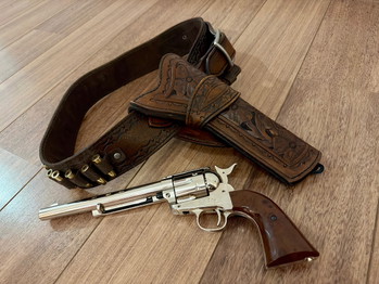 Bild 5 für Colt Single Action Army met holster en 24 kogels