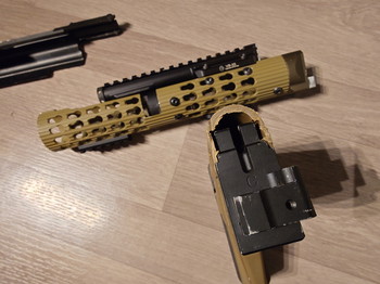 Imagen 6 de 5ku VS-25 & VS-33, LCT Railed dustcover and AK ACR Stock adapter.