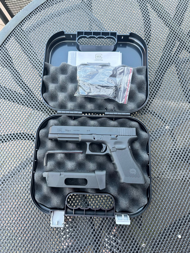 Image 1 for GLOCK 34 GEN4 DELUXE EDITION | CO2 | UMAREX