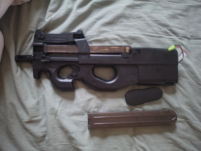 Image pour P90 Cyma