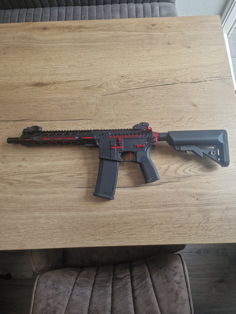 Image 1 pour Specna Arms SA-E39 EDGE Carbine - Red Edition