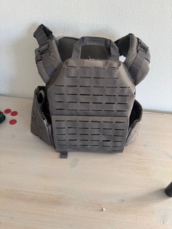 Image 2 for Wholf grey vest