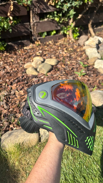 Image 2 pour Dye i5 emerald mask