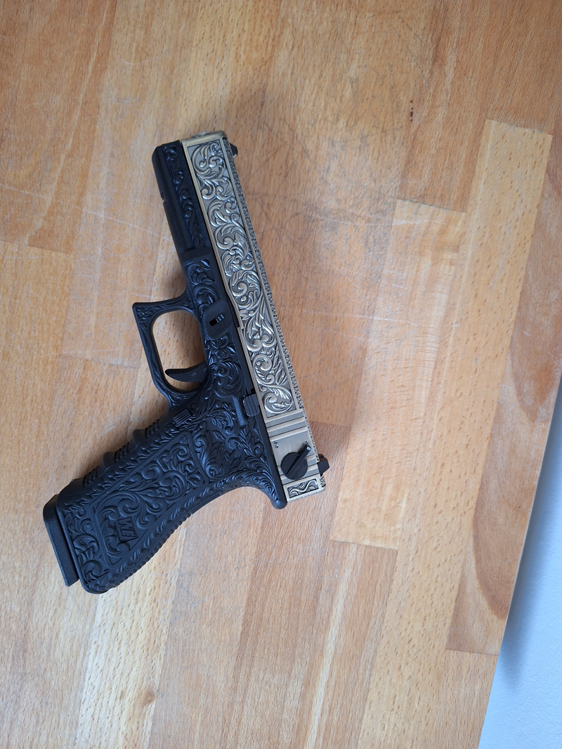 Bild 1 für Geupgrade glock 18c etched