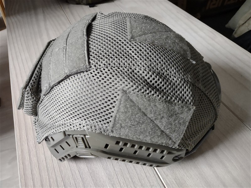 Image 1 pour Helm Cover