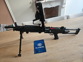 Bild 2 für Te koop M249 Herstal Cybergun 