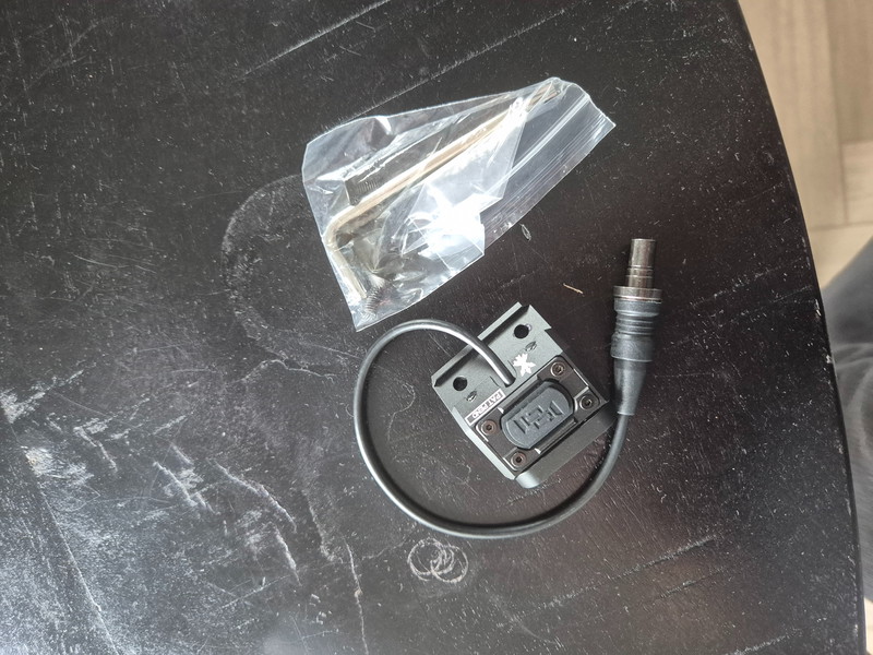 Afbeelding 1 van Unity Pressure Switch & Light Mount