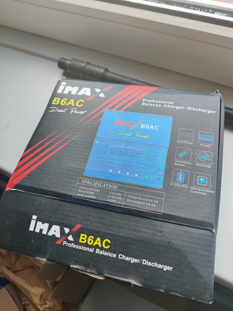 Image 1 pour Imax B6AC charger