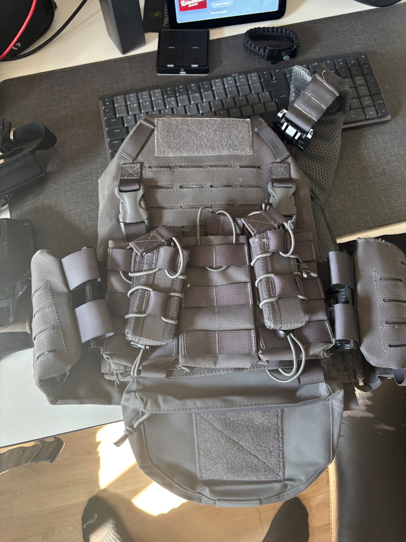Image 1 for QRB Plate Carrier Wolf Grey