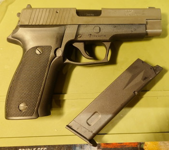 Immagine 2 di VFC/Parabellum - P226 Early Type GBB
