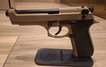 Imagen 2 de ICS BLE-M9 Gas Blowback Pistol Tan