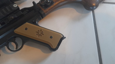 Bild für Griffschalen Griff KJW MK1 Umbrella USS Logo Resident Evil